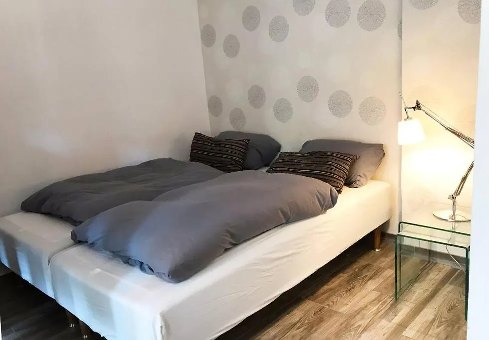 Designer Central Apartment With Parking & Terrace Berlin